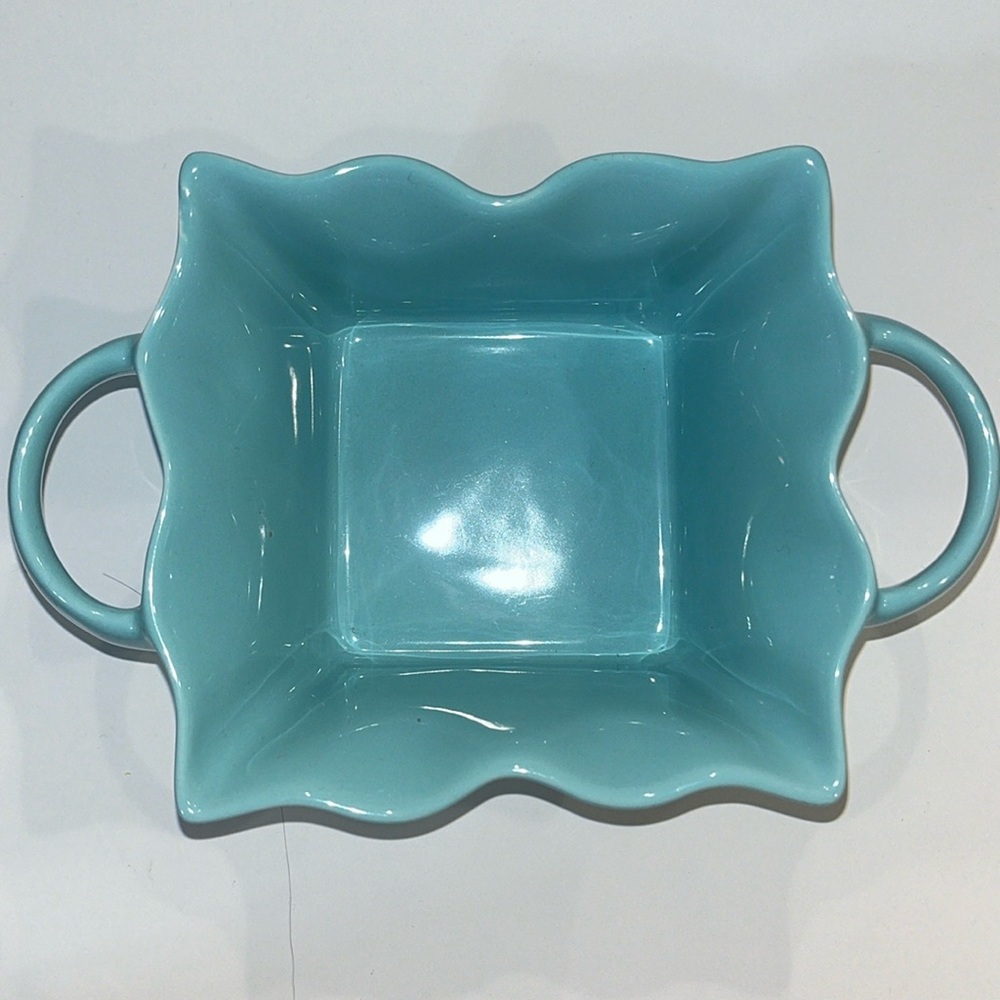 10 Strawberry St. cookware